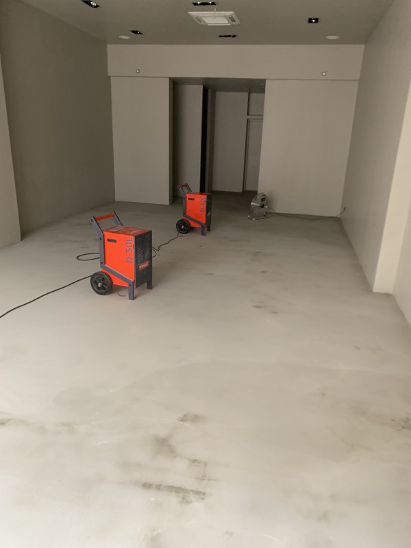 assèchement des espaces et lieux sinistrés par fuite d’eau ou inondation 